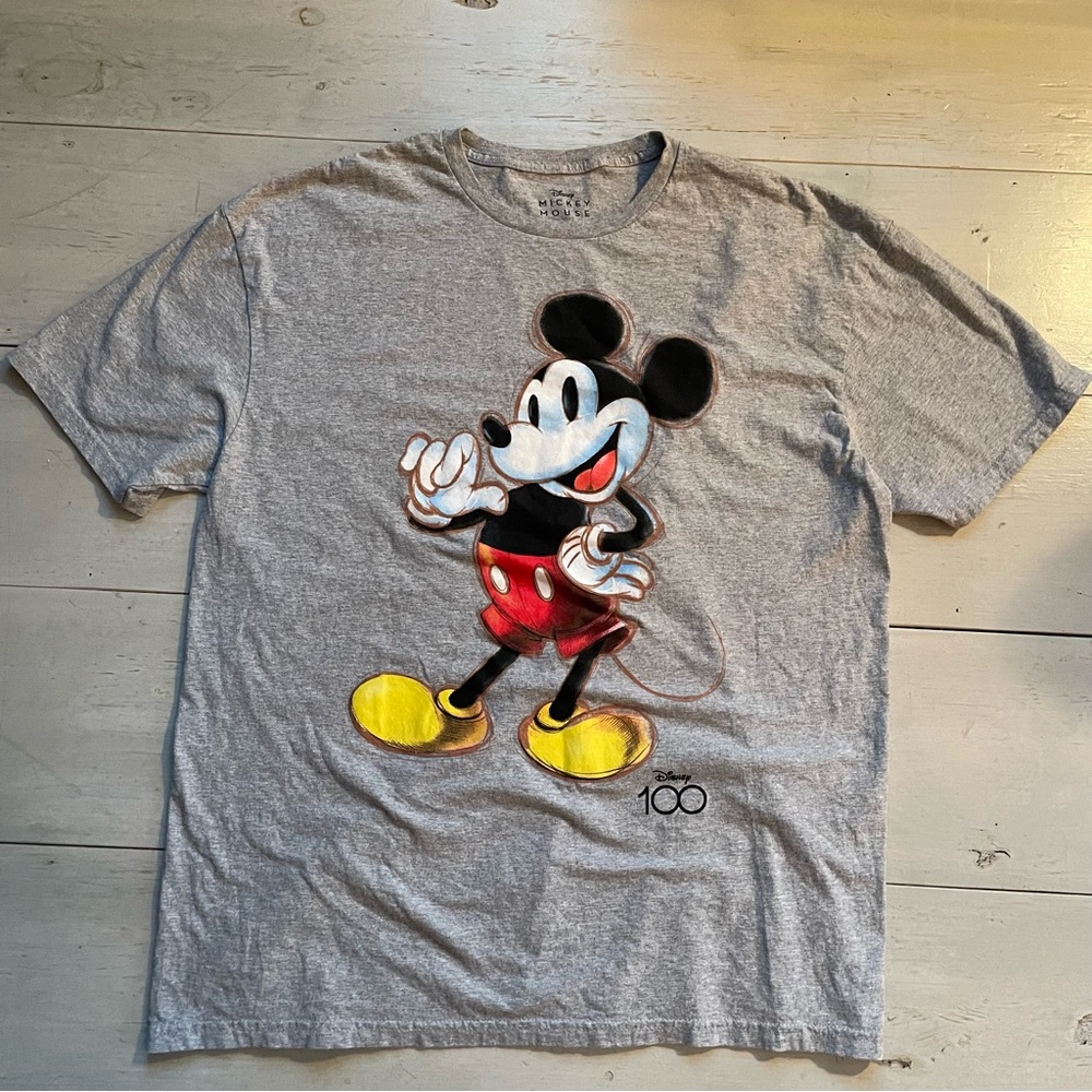 Disney Gray T-Shirt Classic Mickey Mouse Graphic 100 Year Logo Sz XL Disneycore